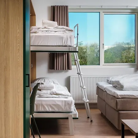 Easy Hotel
