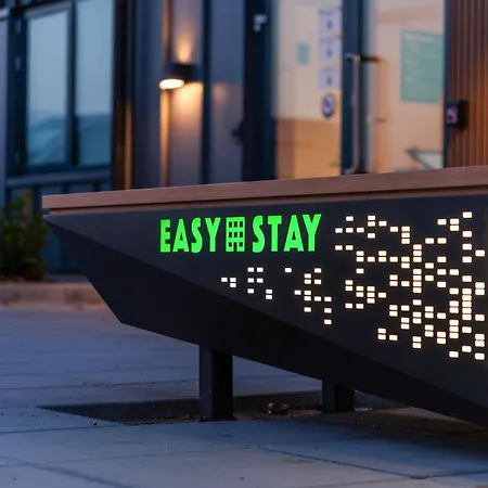 Easy Hotel