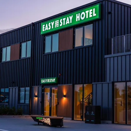 Easy Hotel *